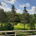 Luksusowy Parkowa شقة